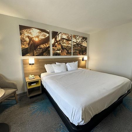 Days Inn By Wyndham Adel I-75 Zewnętrze zdjęcie