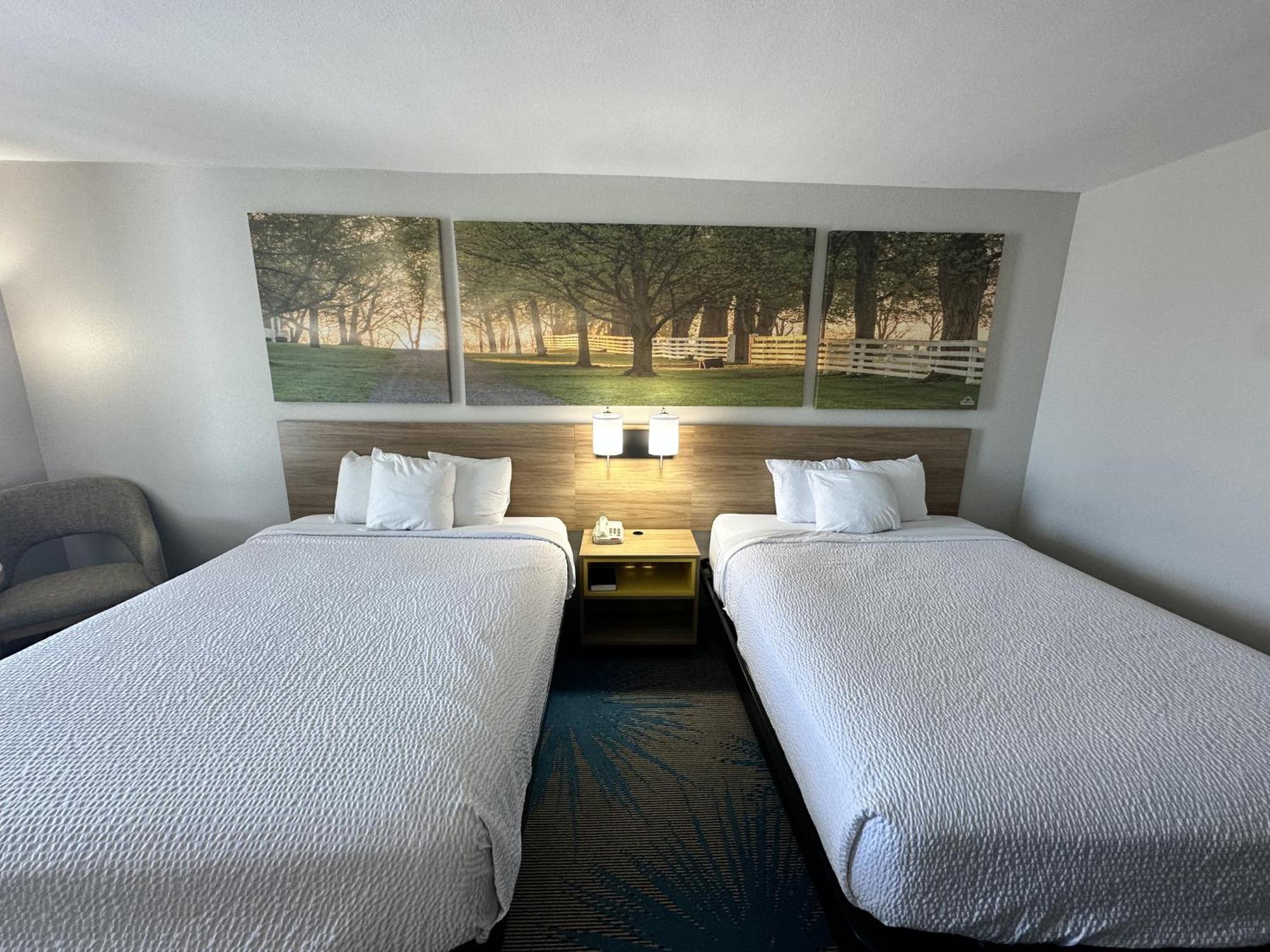 Days Inn By Wyndham Adel I-75 Zewnętrze zdjęcie