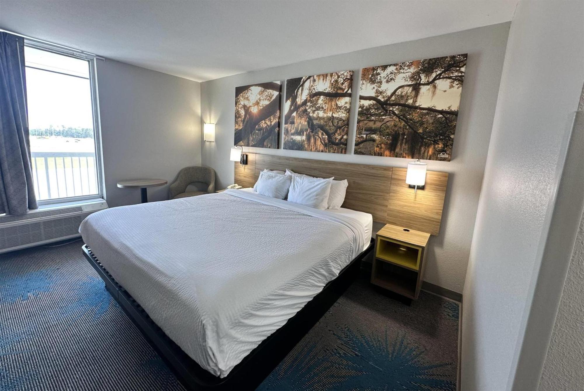 Days Inn By Wyndham Adel I-75 Zewnętrze zdjęcie